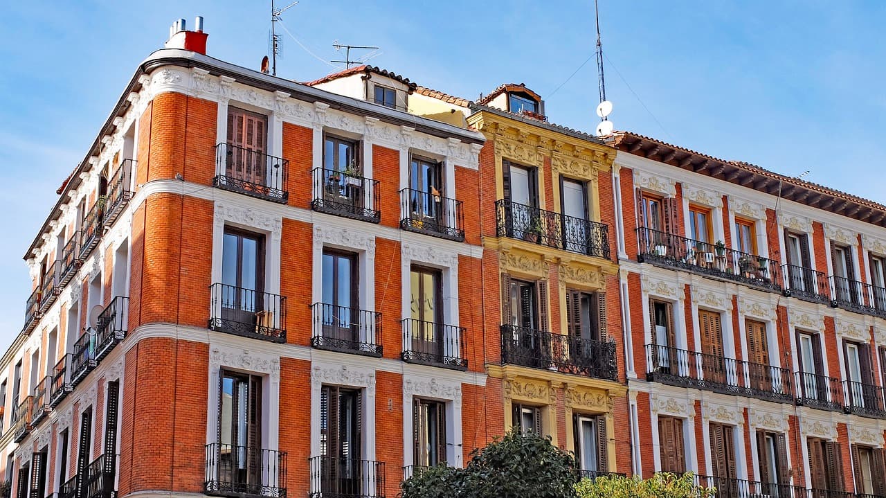 Edificio residencial en Madrid - Vender piso sin comisiones con InmoCero